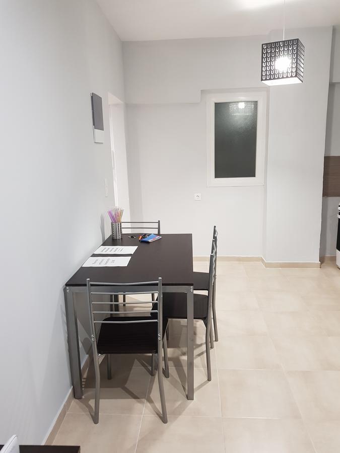 Dimitris House 4 *